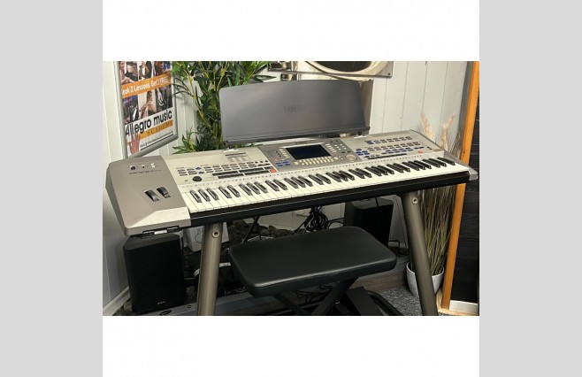 Yamaha PSR-9000 Pro Keyboard with L7 Stand, Stool & FC7 Volume Pedal, Used (SN:004699) - Image 4